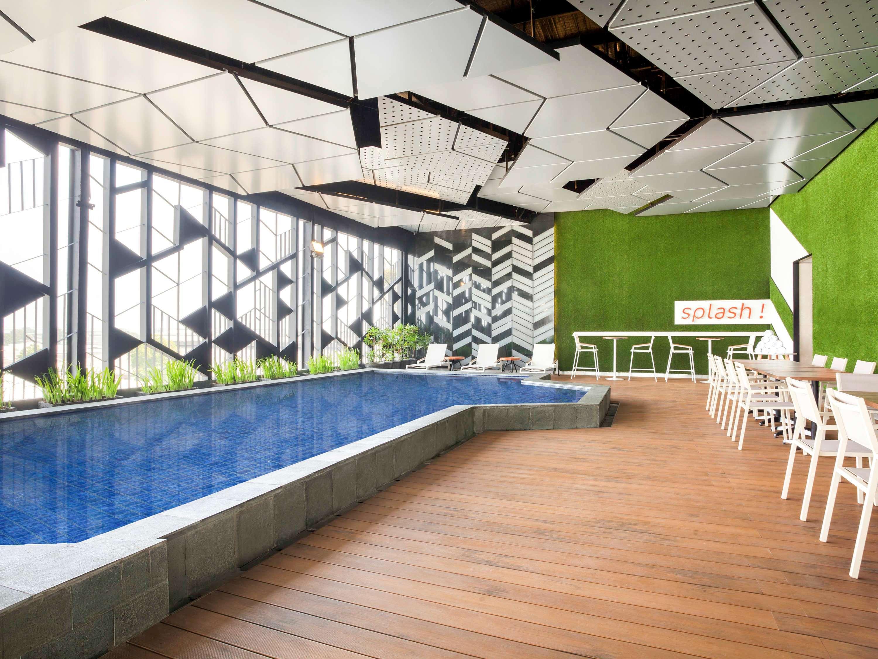 Ibis Styles Jakarta Sunter Extérieur photo