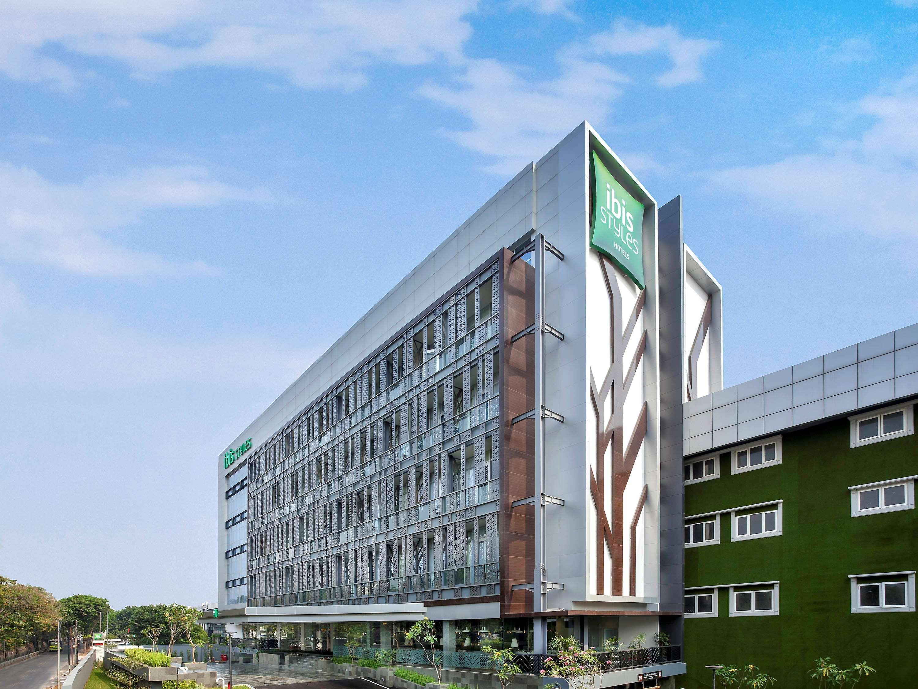 Ibis Styles Jakarta Sunter Extérieur photo
