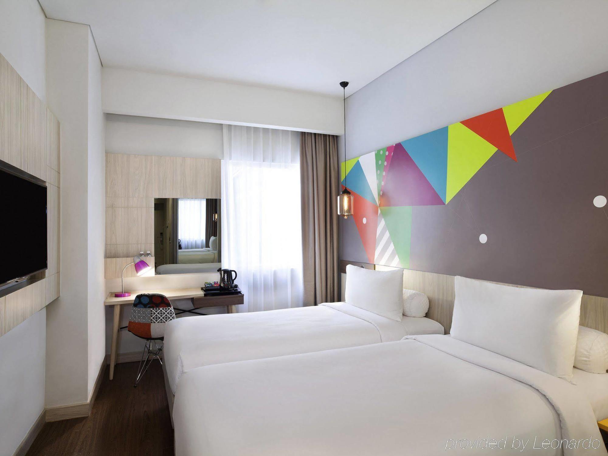Ibis Styles Jakarta Sunter Extérieur photo